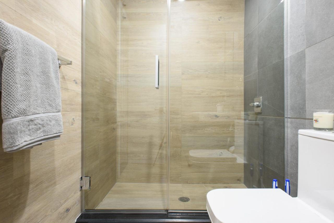 1597-phs New 1br Ph Duplex W D Private Outdoor *