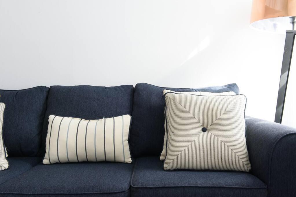 428-3r Spacious Prime Midtown 2br Newly Furnished Appartement *