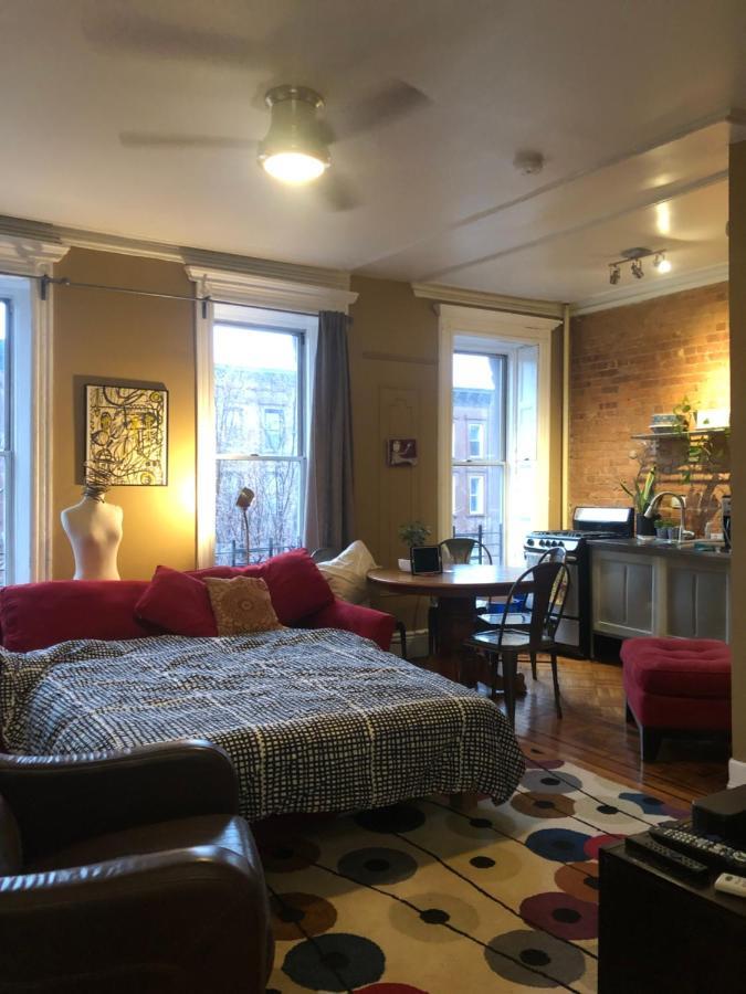 Apartment Brownstone Loft 30 Day Bookings