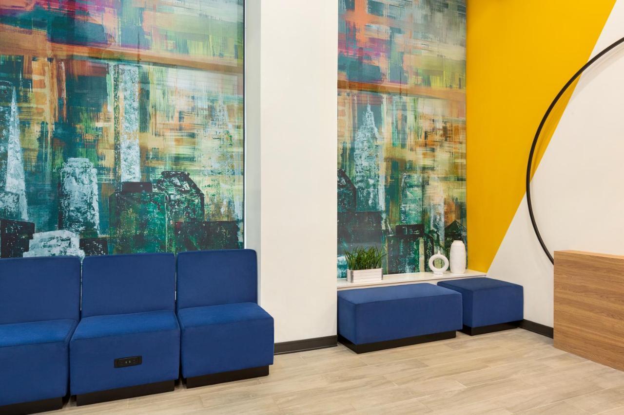 Hotel Lic - Laguardia West, An Ihg