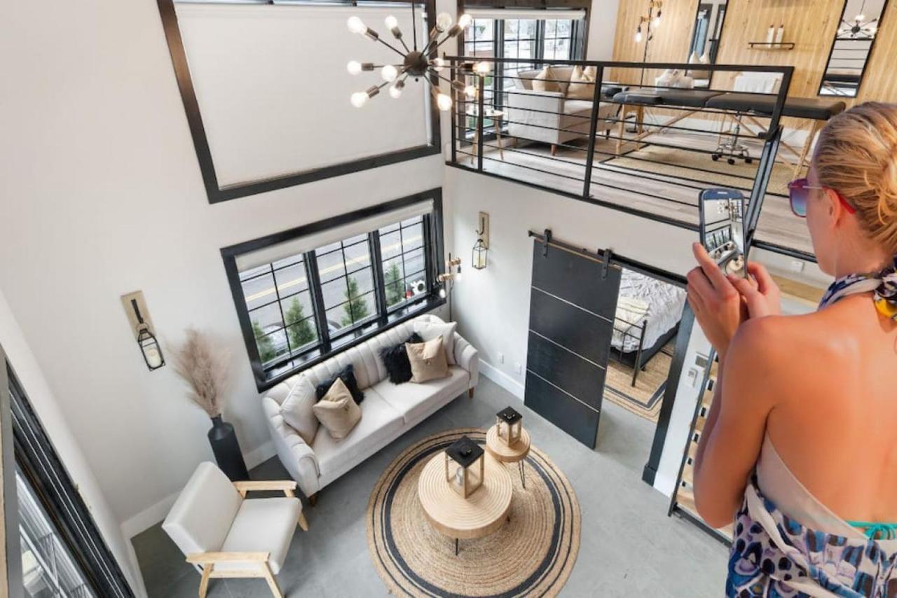Brooklyn Bay Lofts - Modern Chic With Rooftop Terrace *