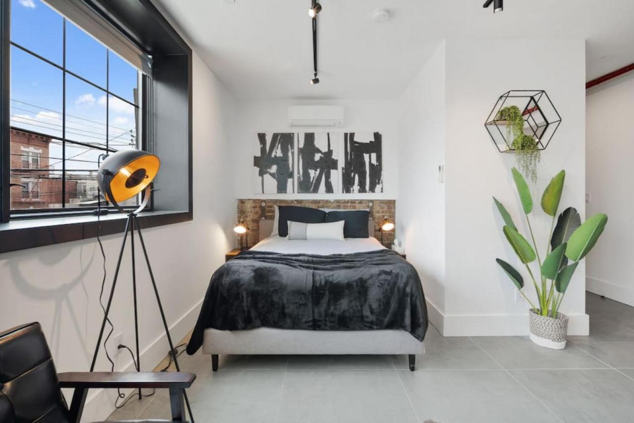 Appartement Deluxe Open Concept Loft With Rooftop & Shore Nearby At 