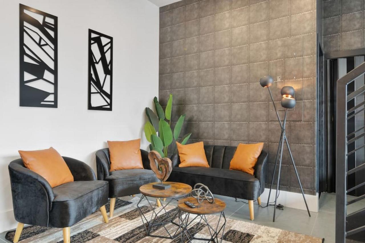 Appartement Deluxe Open Concept Loft With Rooftop & Shore Nearby At 