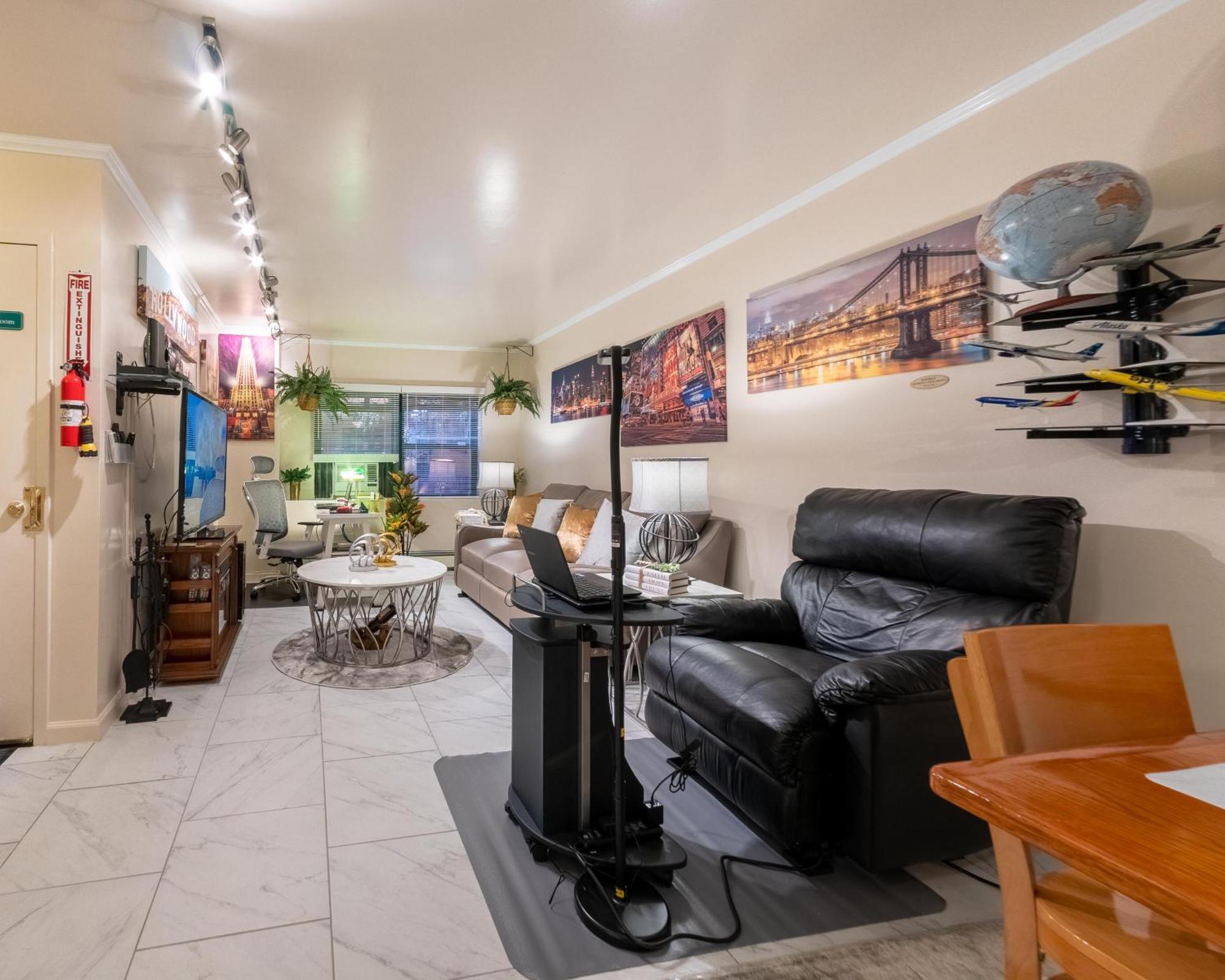 Apartment Travel Nurse Housing & Internationals Travelers, College Student, Young Business Professionals - Corporate Housing Accommodation, Offsite Employee & Vacation Temporary Short-terms Bookings New York
