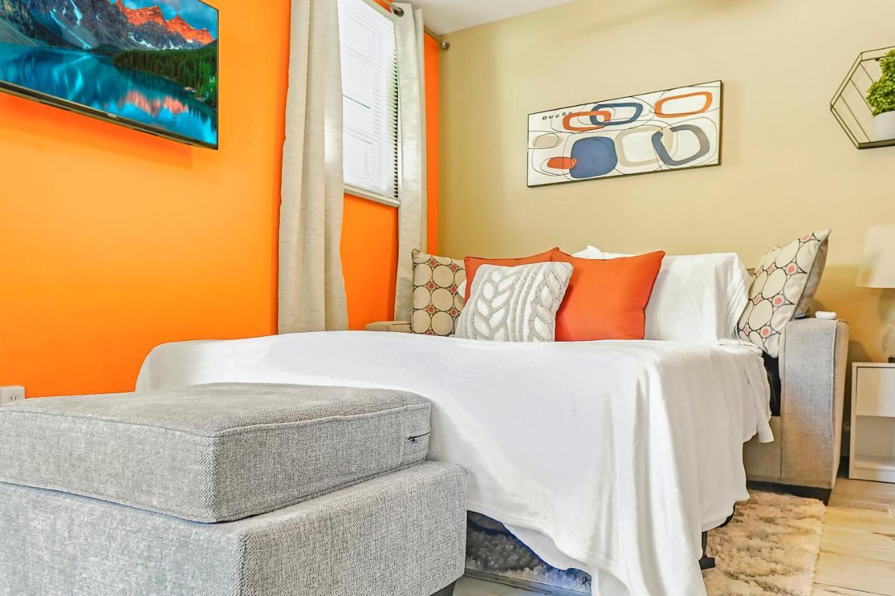 The Cozy Corner Suite* *fast Wifi* *278 Mbps* *30 Min To Nyc Apartment *