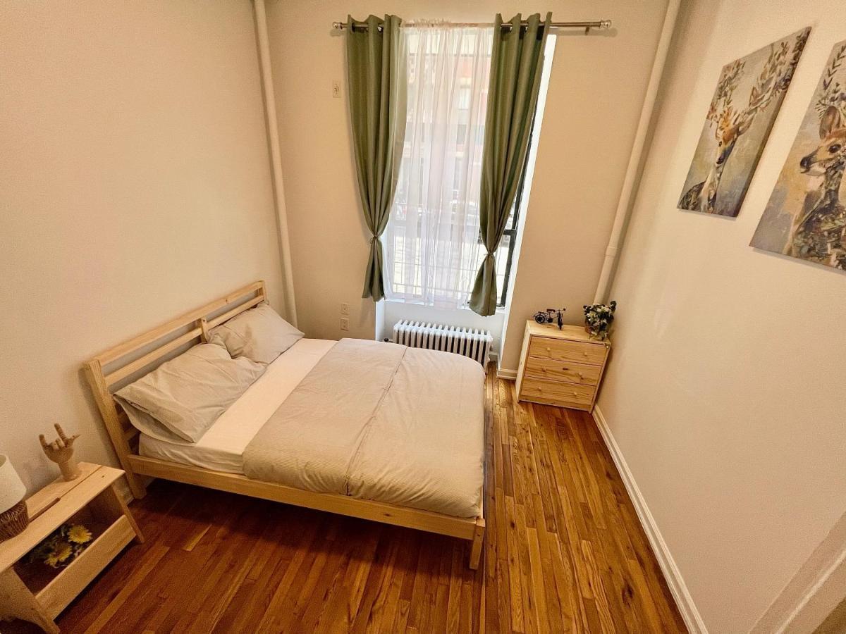 Cozy Dublex Near Times Square New York