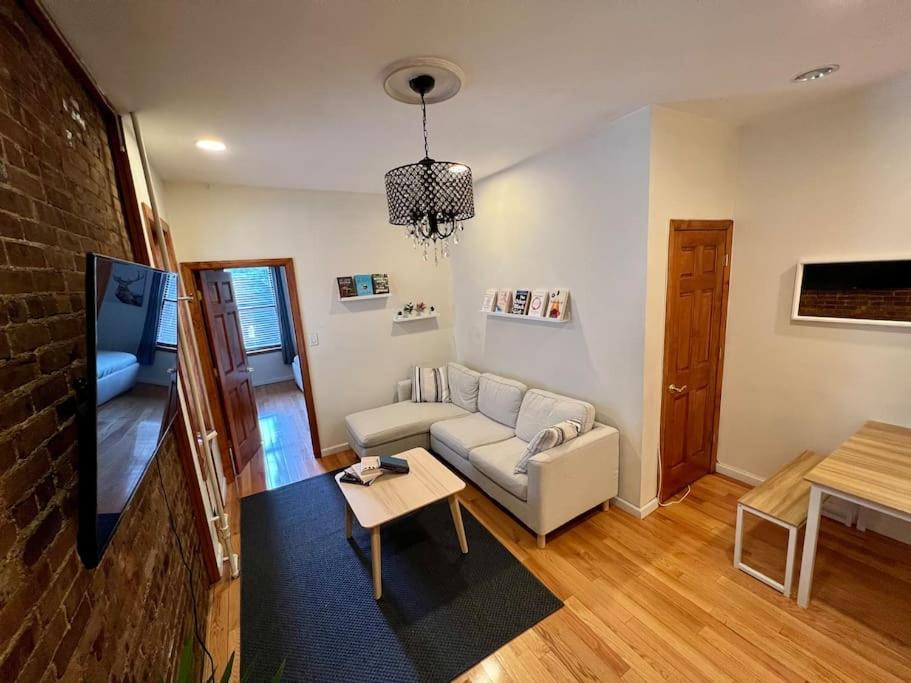 Super Cozy Entire In Upper East Side