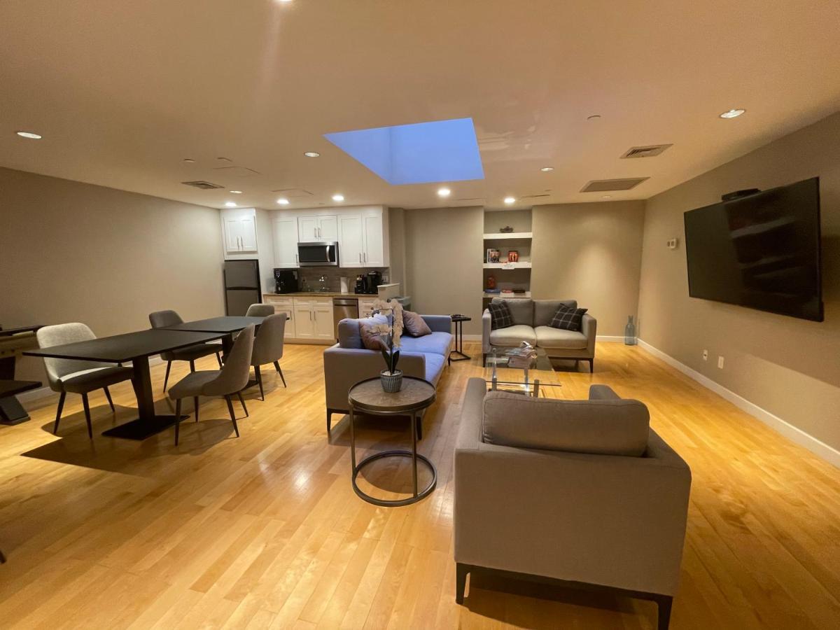 Apartment National At 888 Sixth Avenue - Furnished