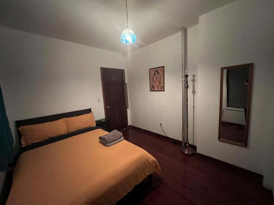 Antique Victorian 2 Bedroom Best Location Apartment *