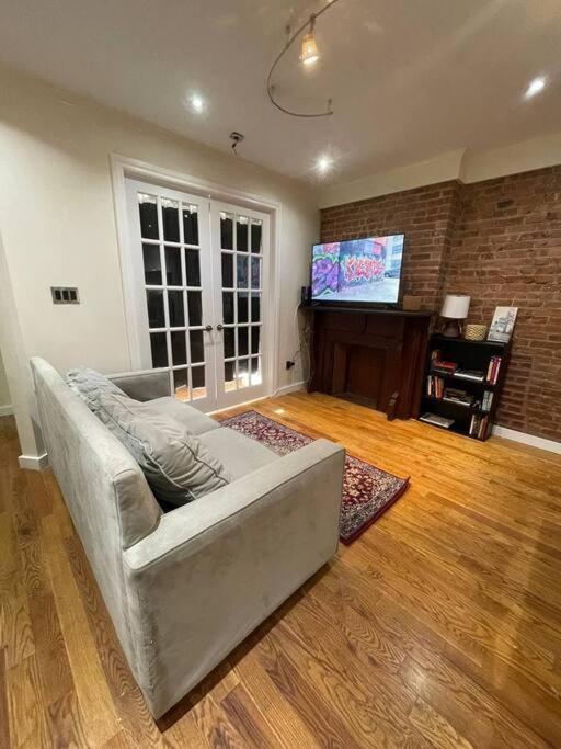 Beautiful 4-bedroom Unit In Bushwick * New York
