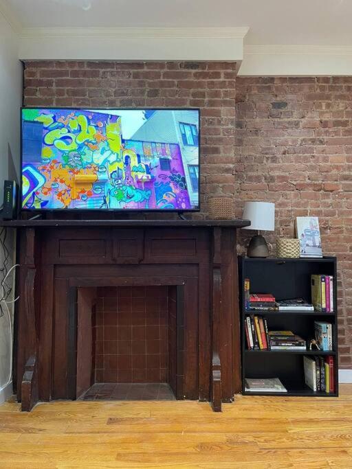 Beautiful 4-bedroom Unit In Bushwick Apartment *