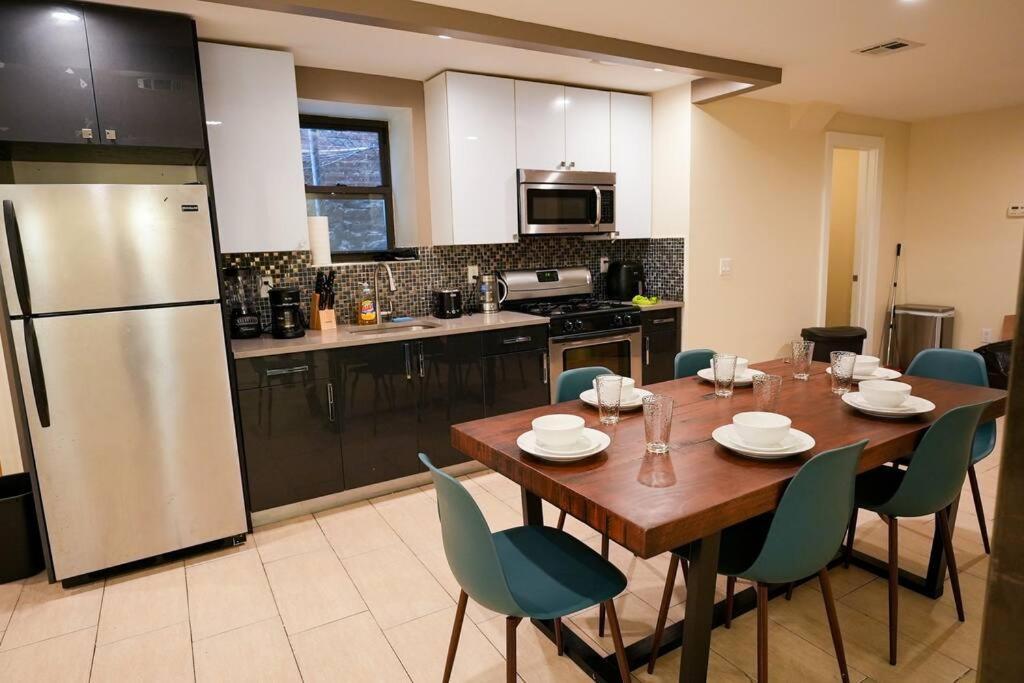 Spacious 6bd Near Prospect Park Apartment New York