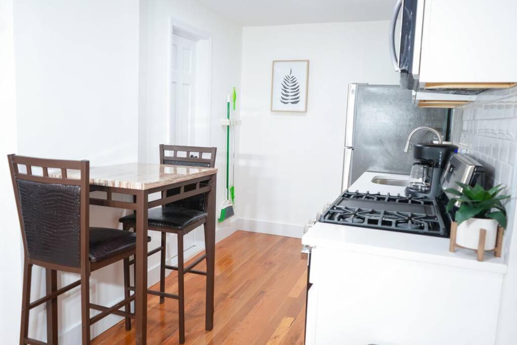 Modern Studio For Longer Stays Apartment New York