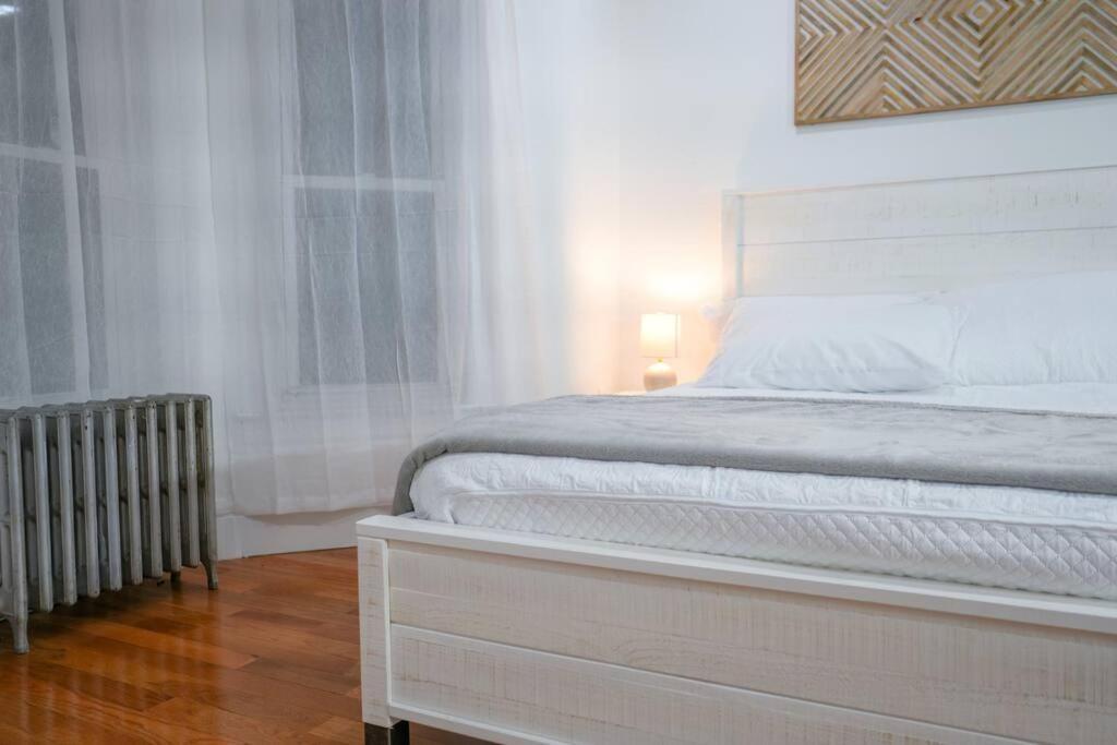 Modern Studio For Longer Stays Apartment *
