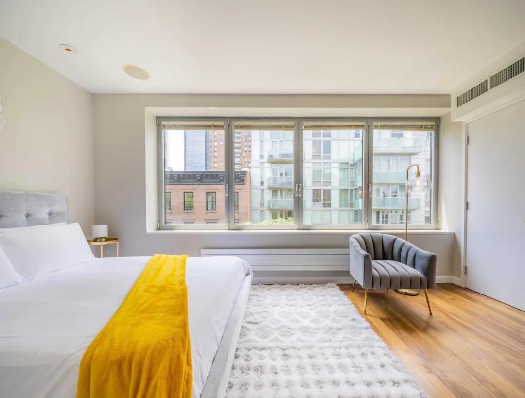 Penthouse Hell's Kitchen Apartment *