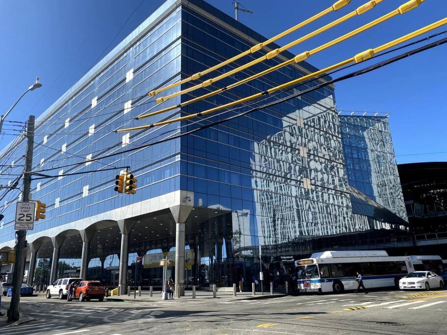 Apt Nolonger Av Apartment New York