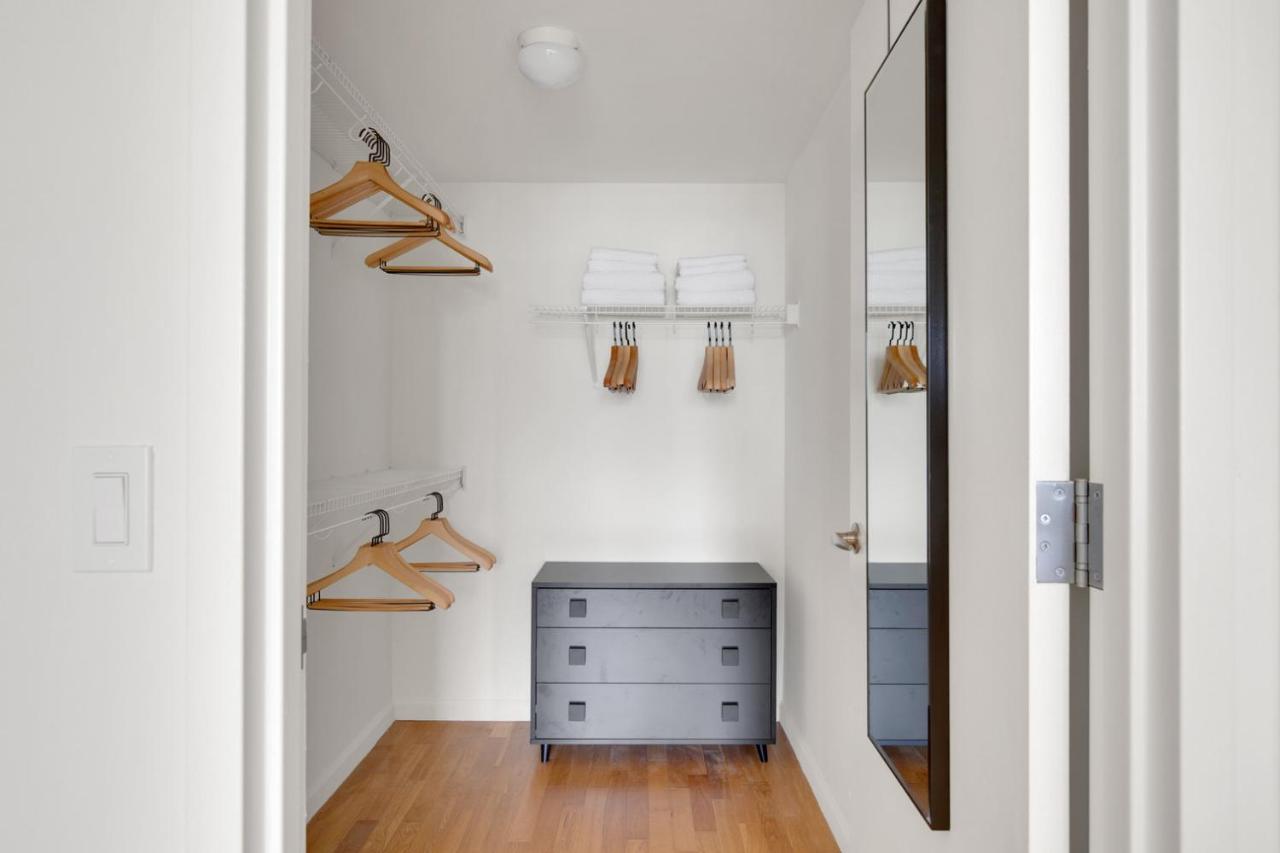 Apartment Lic 2br W Wd Elevator Doorman Nr E River Nyc-849 New York