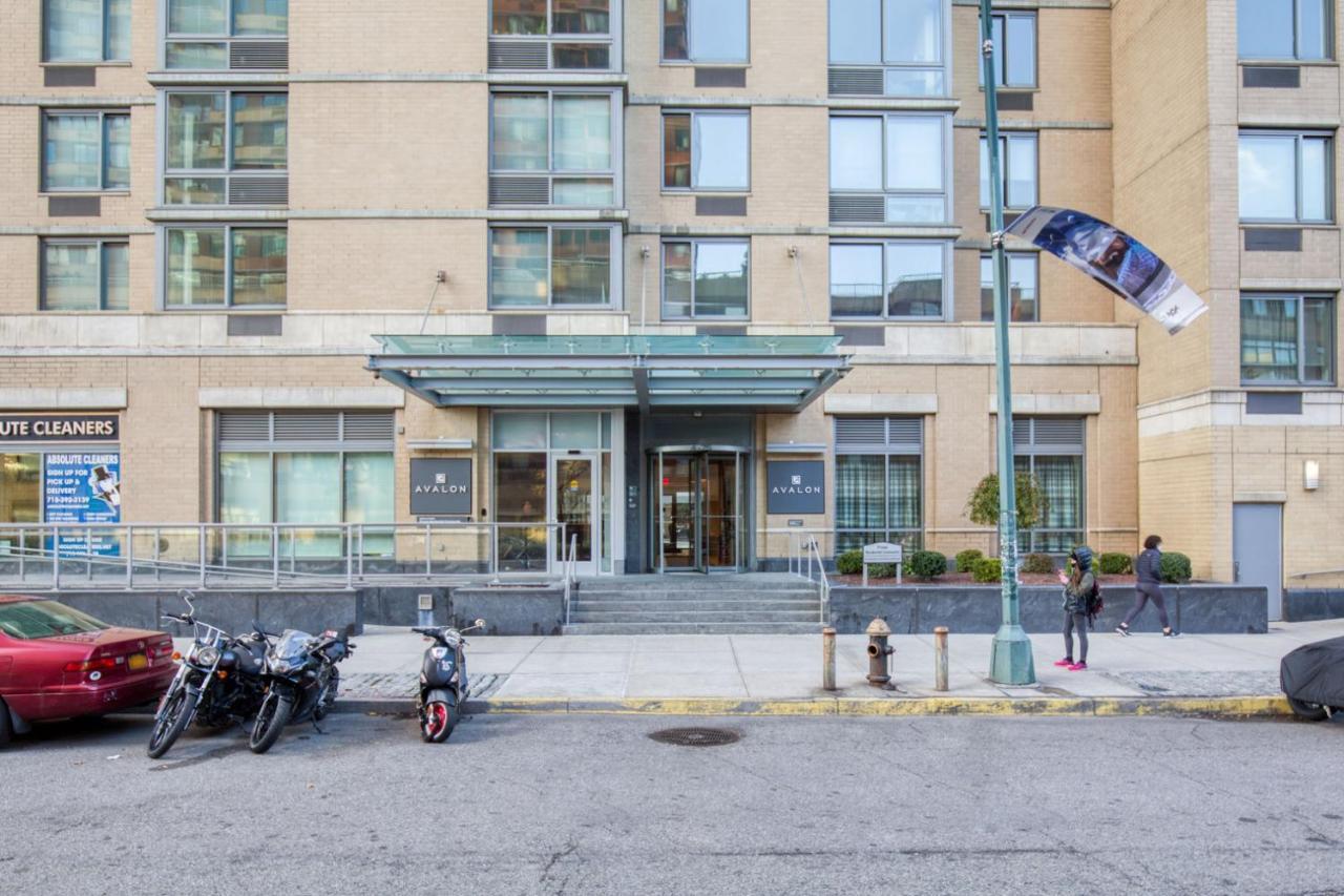 Lic 2br W Wd Elevator Doorman Nr E River Nyc-849 Apartment