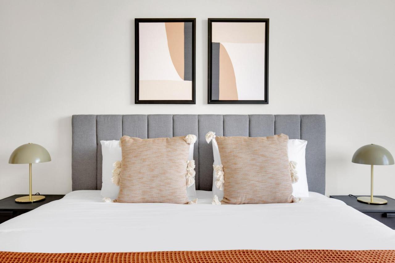 Lic 2br W Wd Elevator Doorman Nr E River Nyc-849 Apartment *