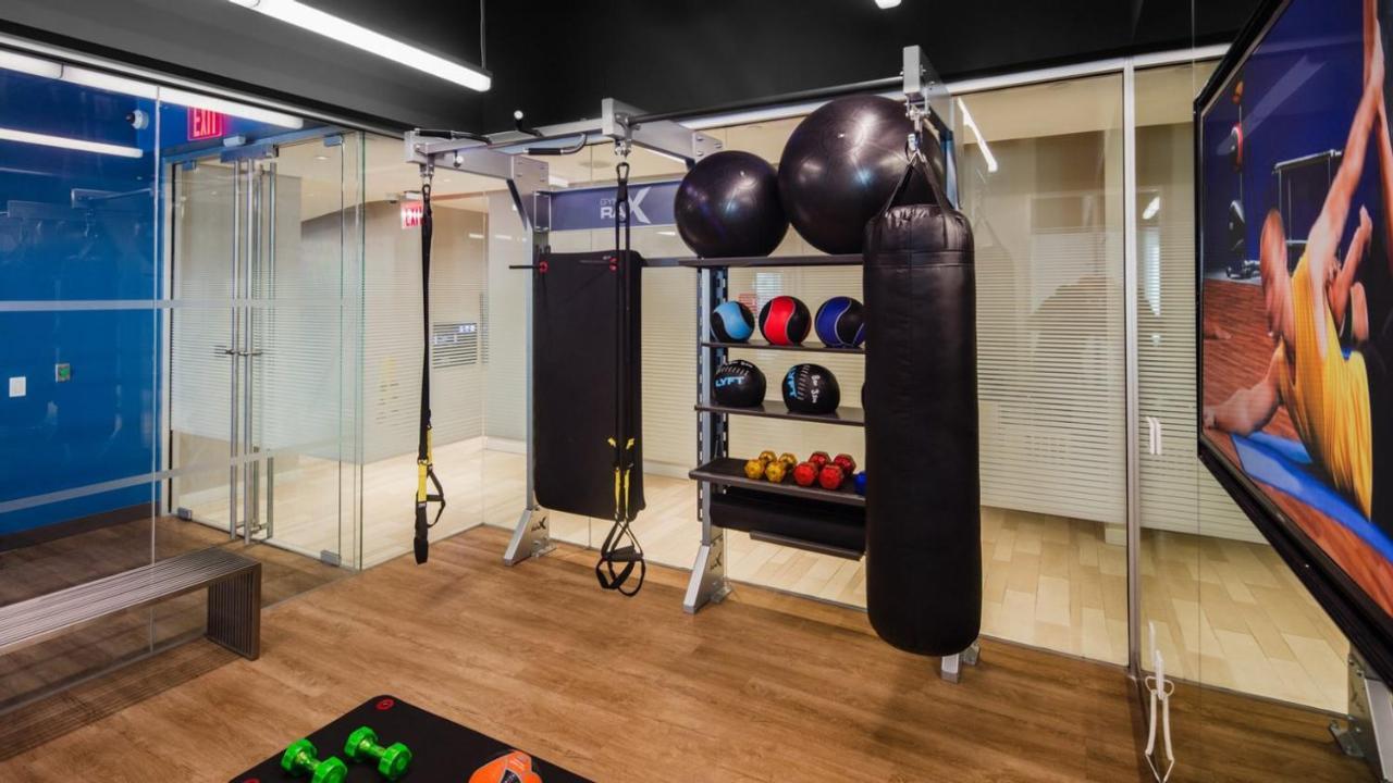 Apartment Lic 2br W Wd Elevator Doorman Nr E River Nyc-849 New York