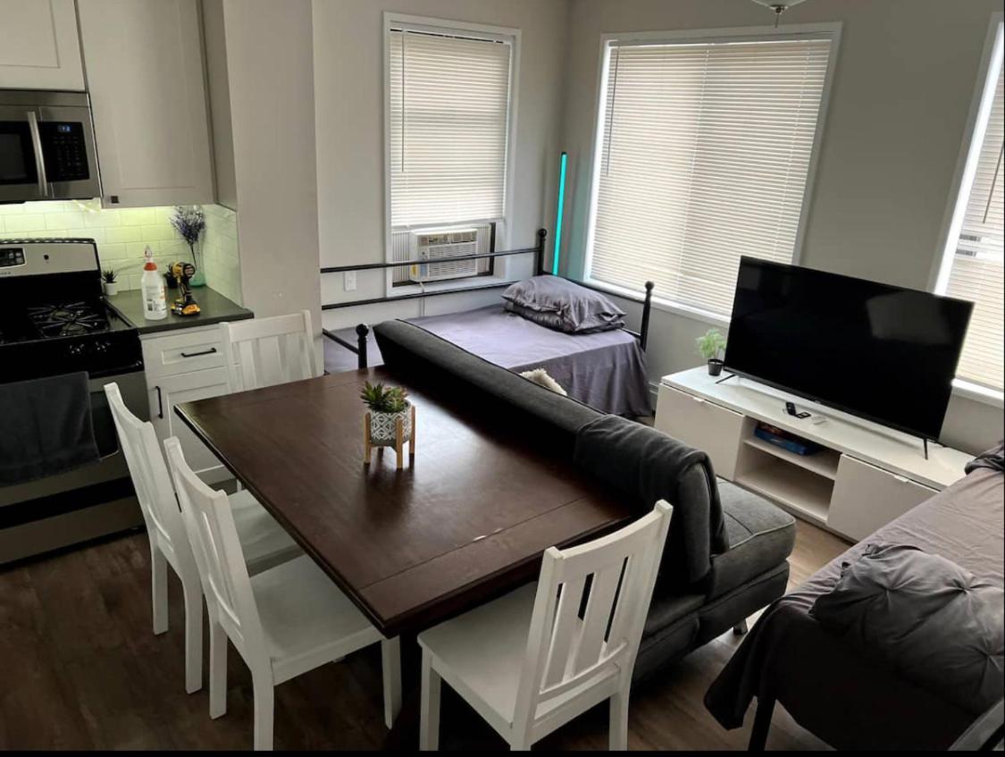Appartement 145 St Queens Near Jfk, Lga, & Citi Field, Free Parking In The Backyard 646-667-6696 New York