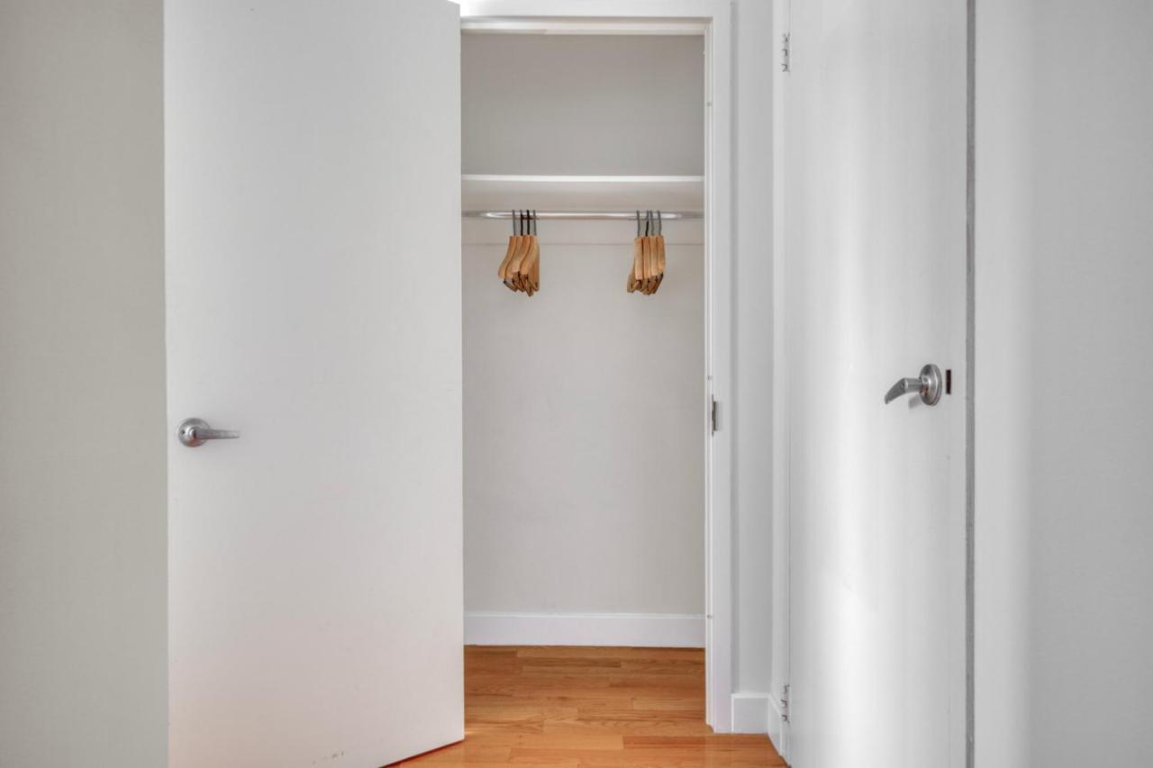 2br Nr Times Sq W Indoor Pool Gym Nyc-49 Appartement New York