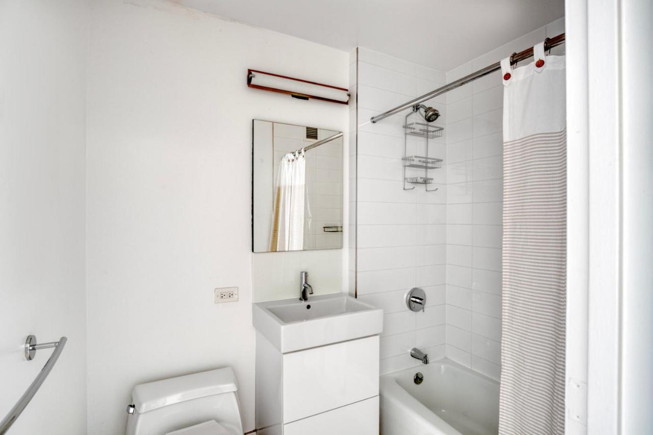 2br Nr Times Sq W Indoor Pool Gym Nyc-49 Appartement *