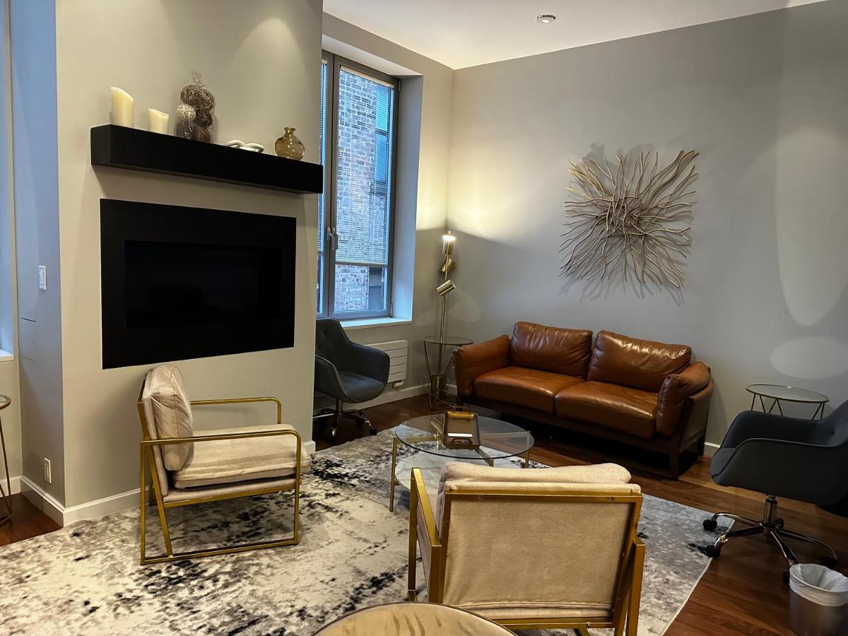 Penthouse Hell's Kitchen Apartment New York