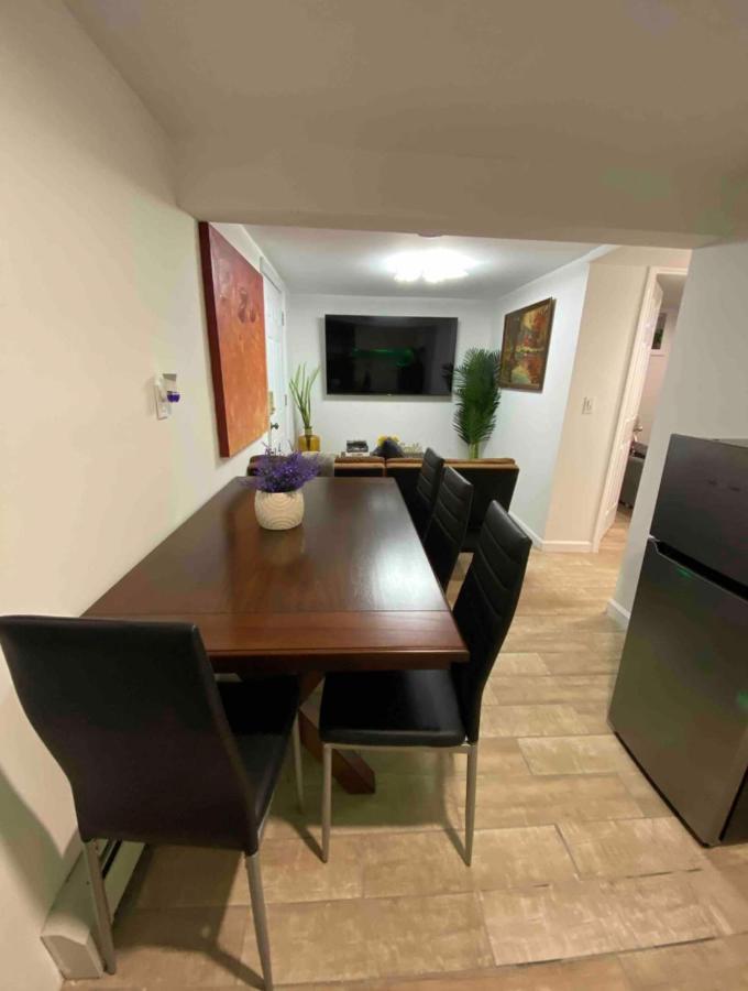 145 St Queens Near Jfk, Lga, & Citi Field, Free Parking In The Backyard 646-667-6696 Appartement *