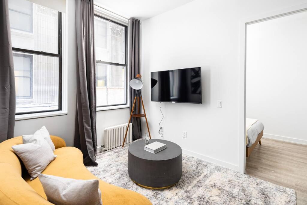 Apartment Modern 3br And 2ba And Office In Financial District New York