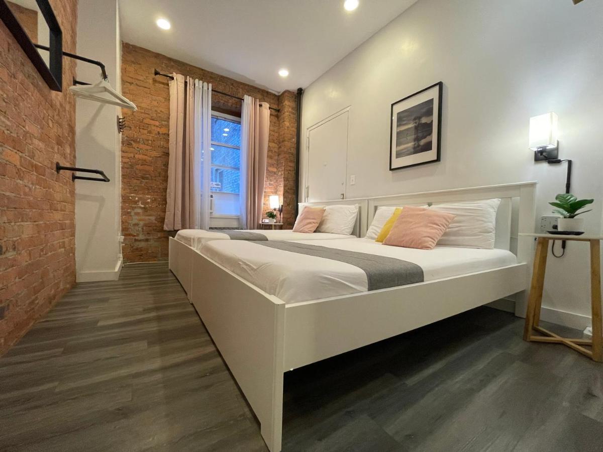 And The City, Empire State Building Apartment