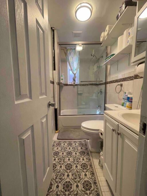 Cozy And Comfortable Apartment *