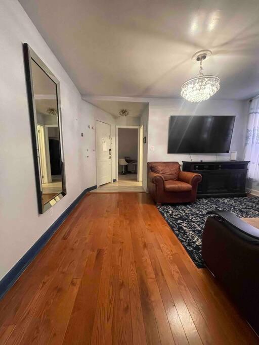 Cozy And Comfortable Apartment New York