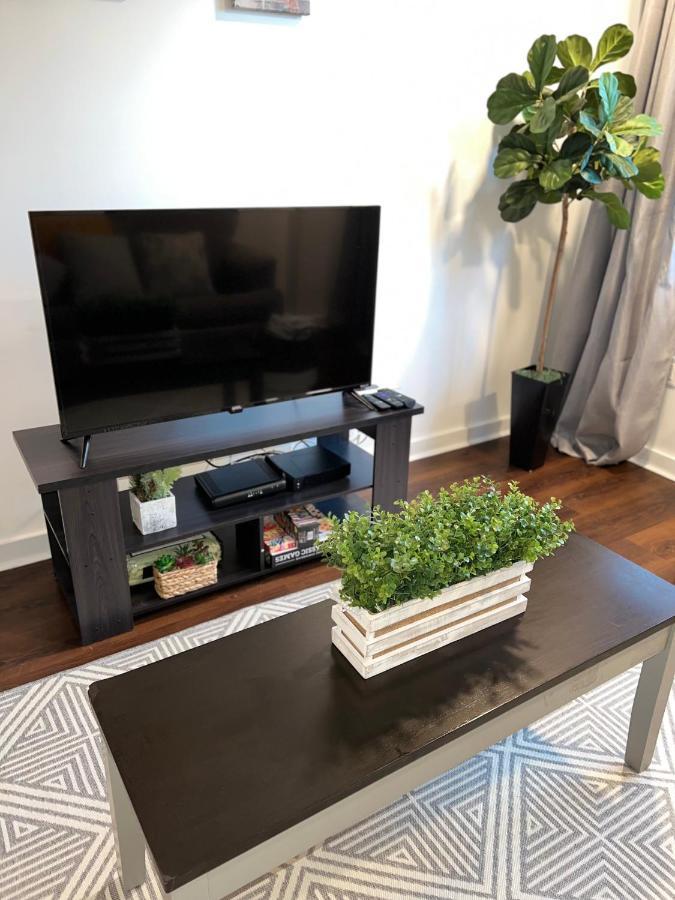 Apartment Cozy 1 Bedroom With Outdoor Patio Space New York