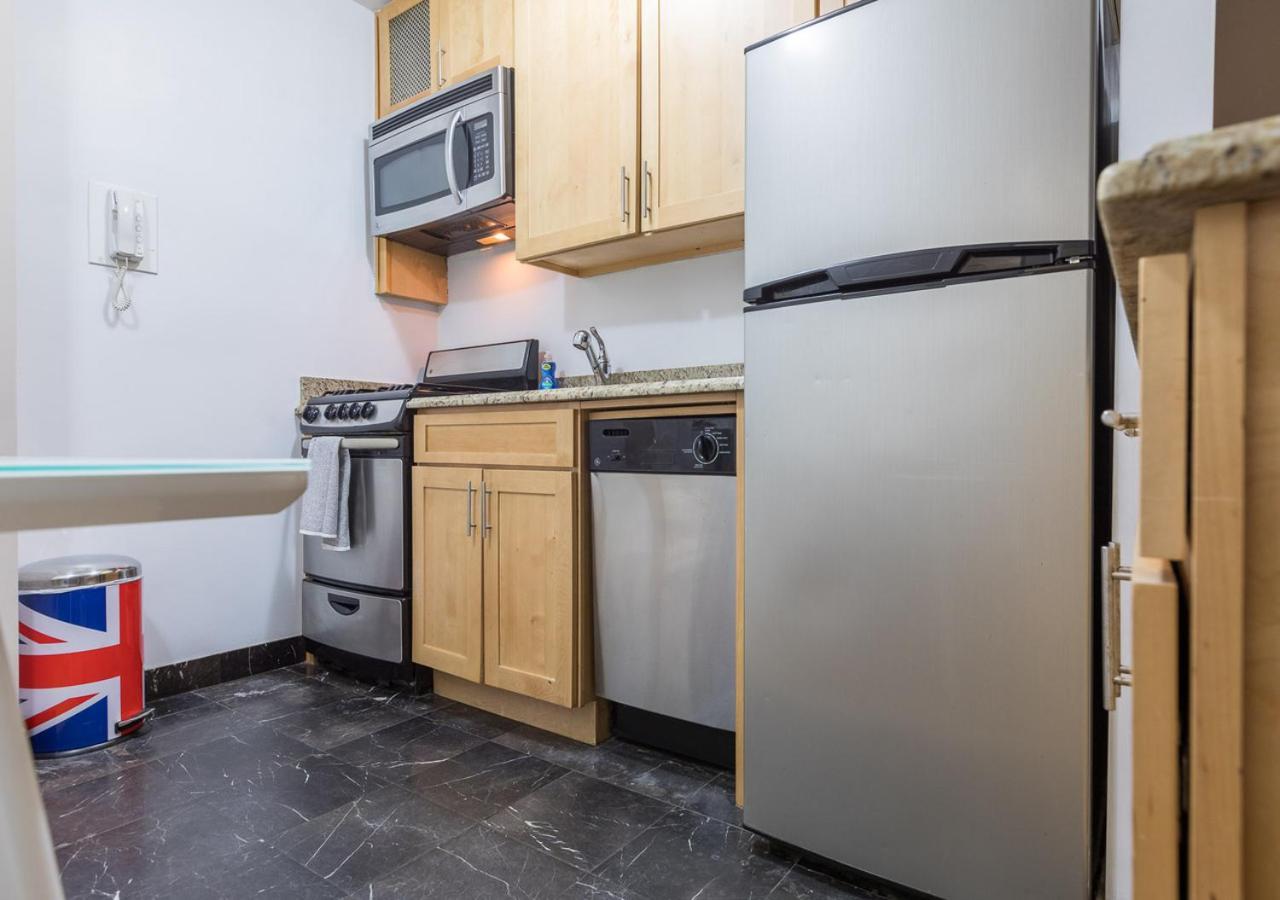 Exotic 2 Bedroom At Upper West Side Apartment *