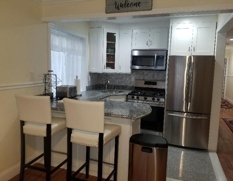 1120-1 Comfortable Qualitycribs Apartment
