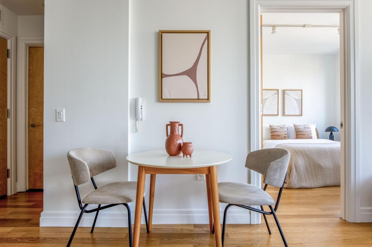 Apartment Midtown West 1br W Gym Wd Doorman Nr Hudson Nyc-1102