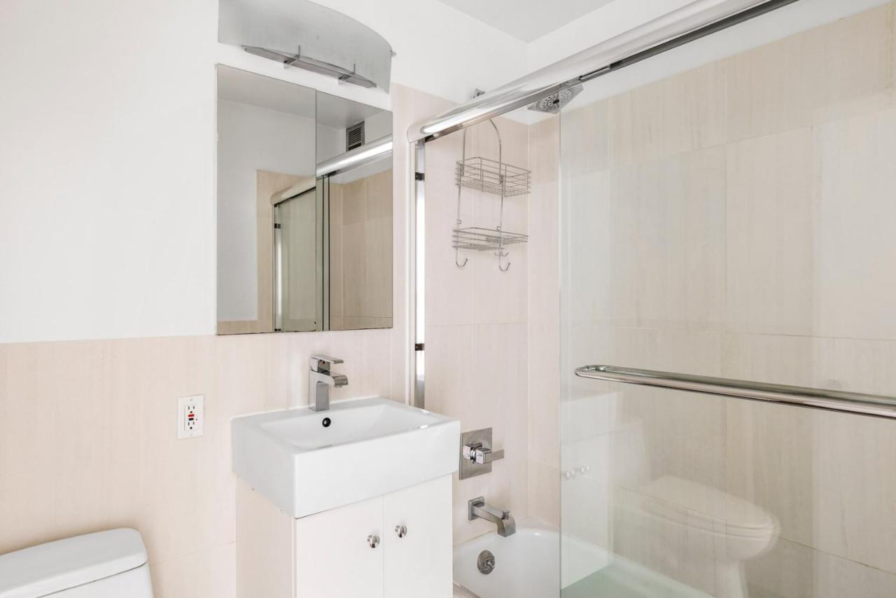 Midtown East 1br W Dm Nr Un Nyc-906 * New York