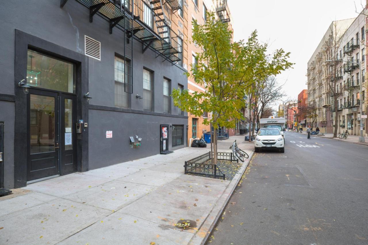 East Village 2br W Wd Gym Elevator Nr Cafes Nyc-1044 Apartment