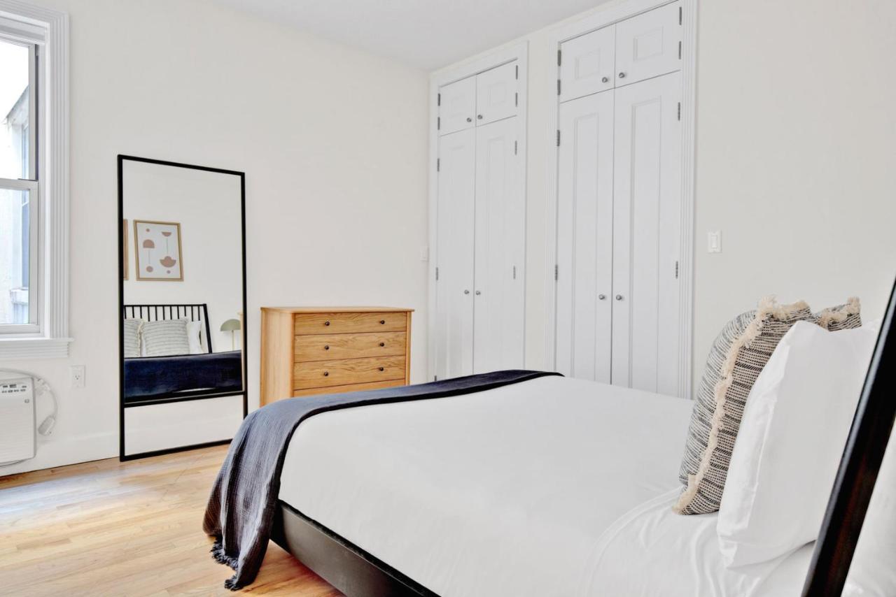 Apartment Ues 2br W Doorman Nr Met Park Nyc-716