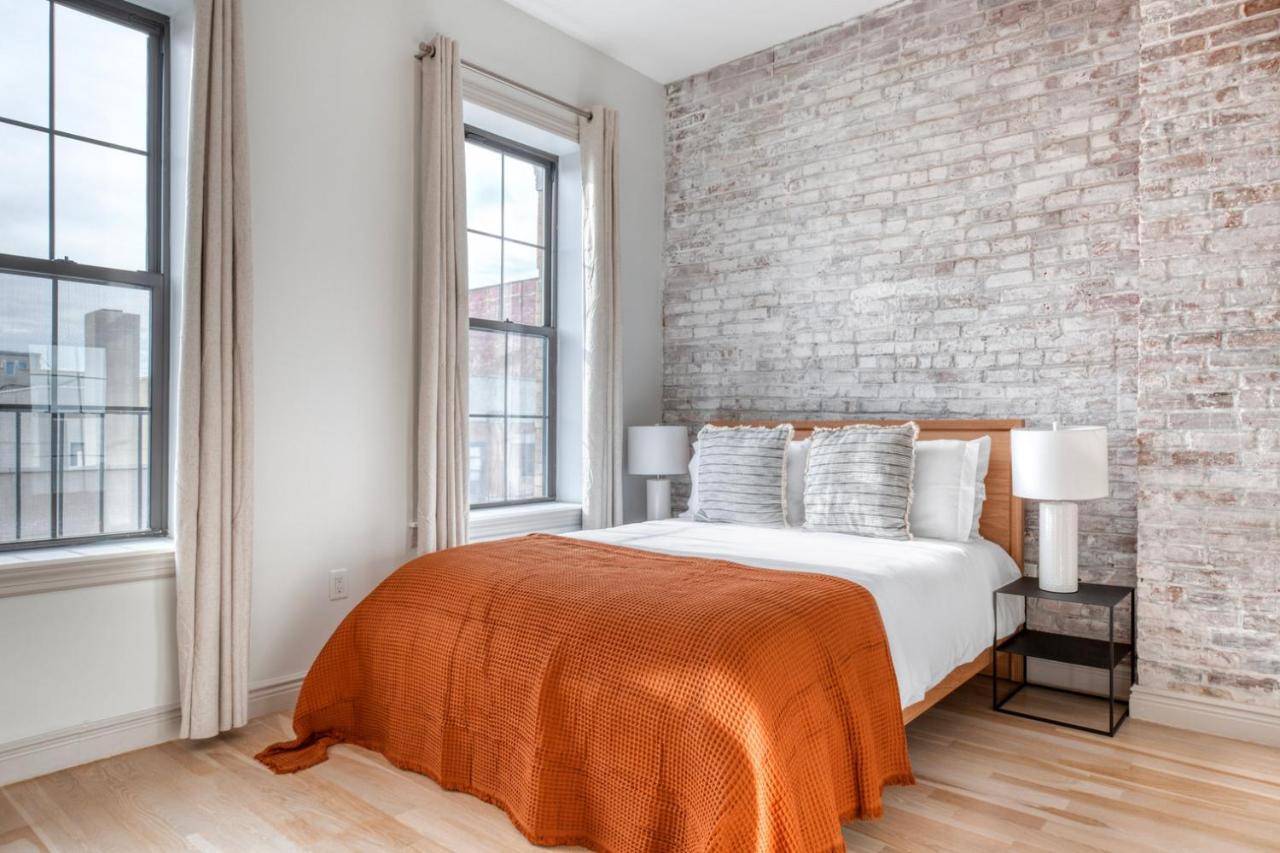 East Village 2br W Wd Gym Elevator Nr Cafes Nyc-1044