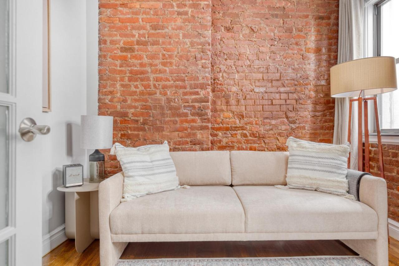 Hip E Village 2br W Wd Nr L Train Nyc-824 Appartement