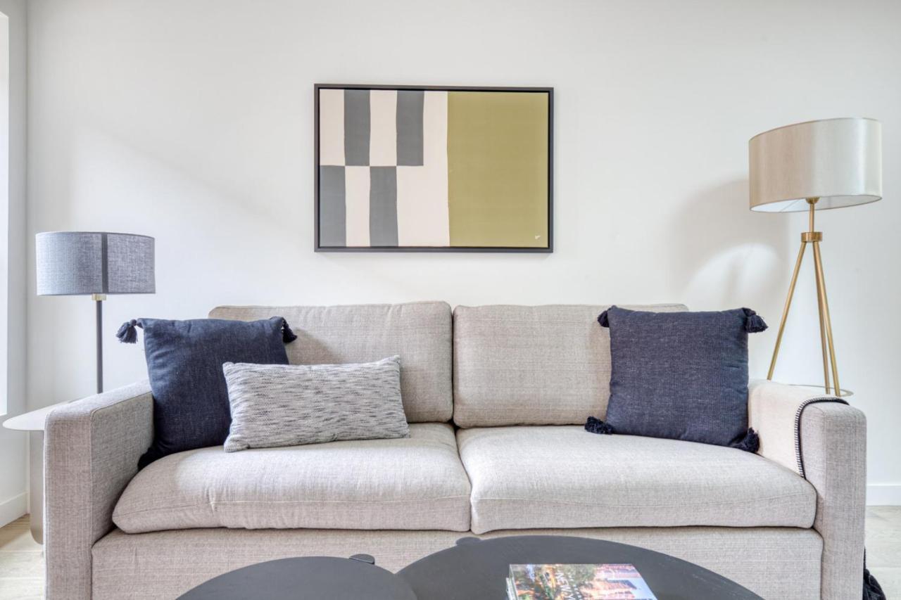 Downtown Bk 2br W Terrace Wd Nr Barclays Nyc-658 Apartment