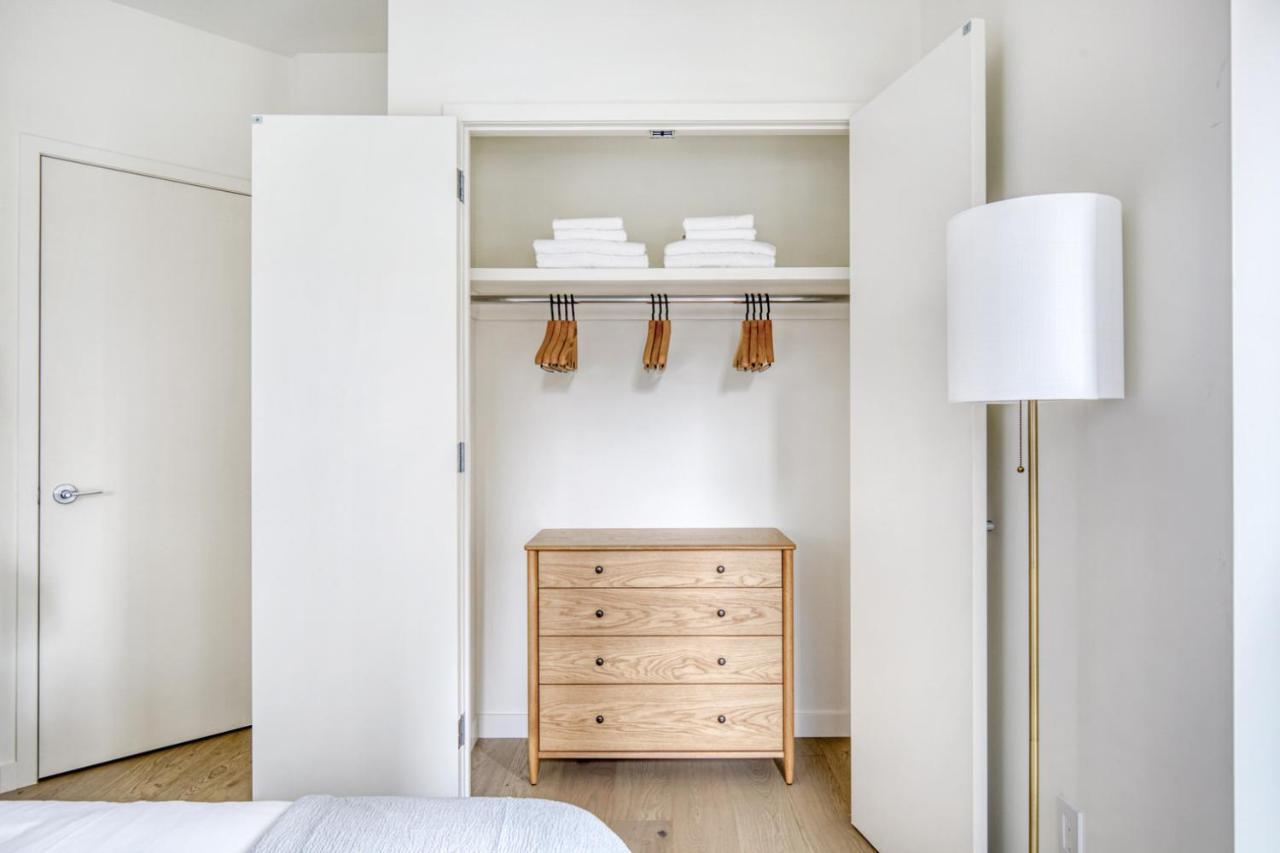 Downtown Bk 2br W Terrace Wd Nr Barclays Nyc-658 Apartment New York