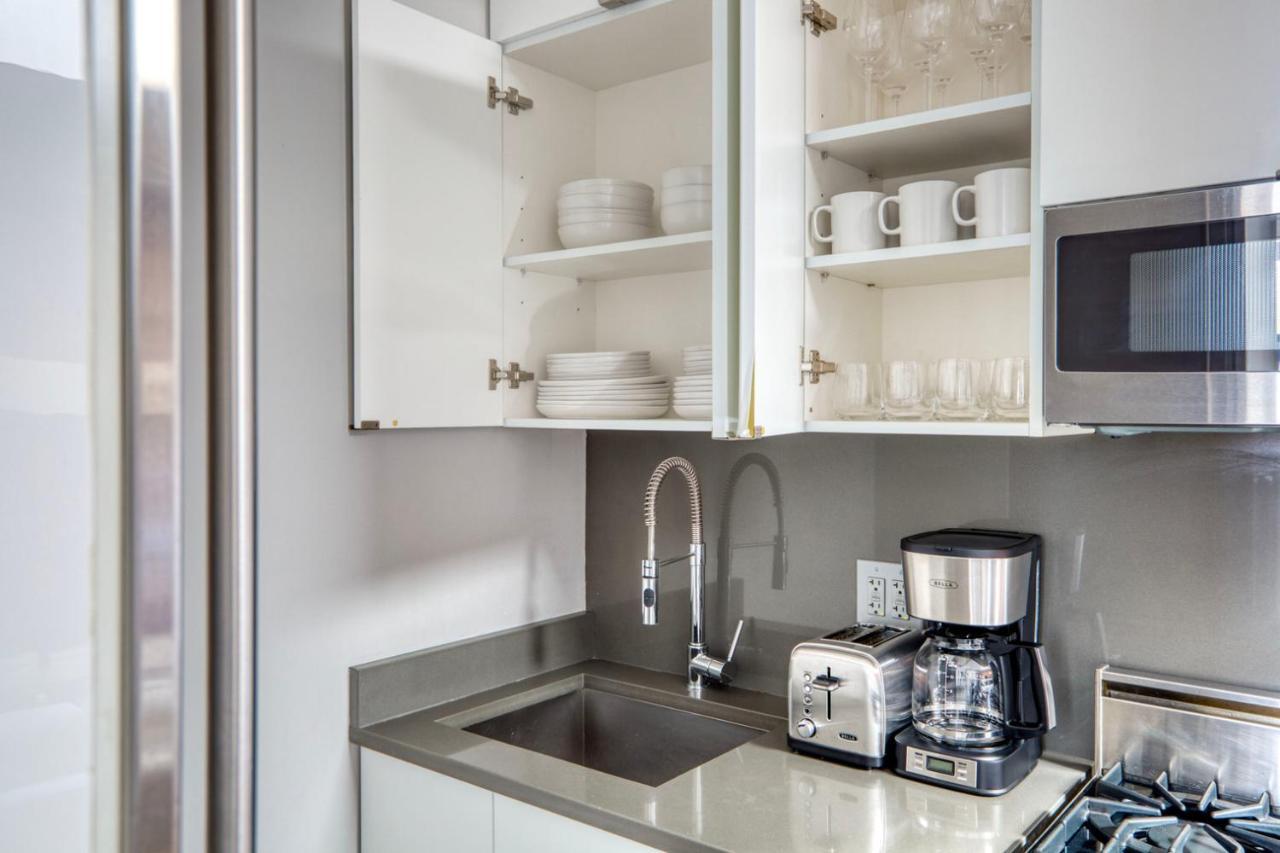 Ues 3br Penthouse W Gym Wd Nr Central Park Nyc-1110 Apartment