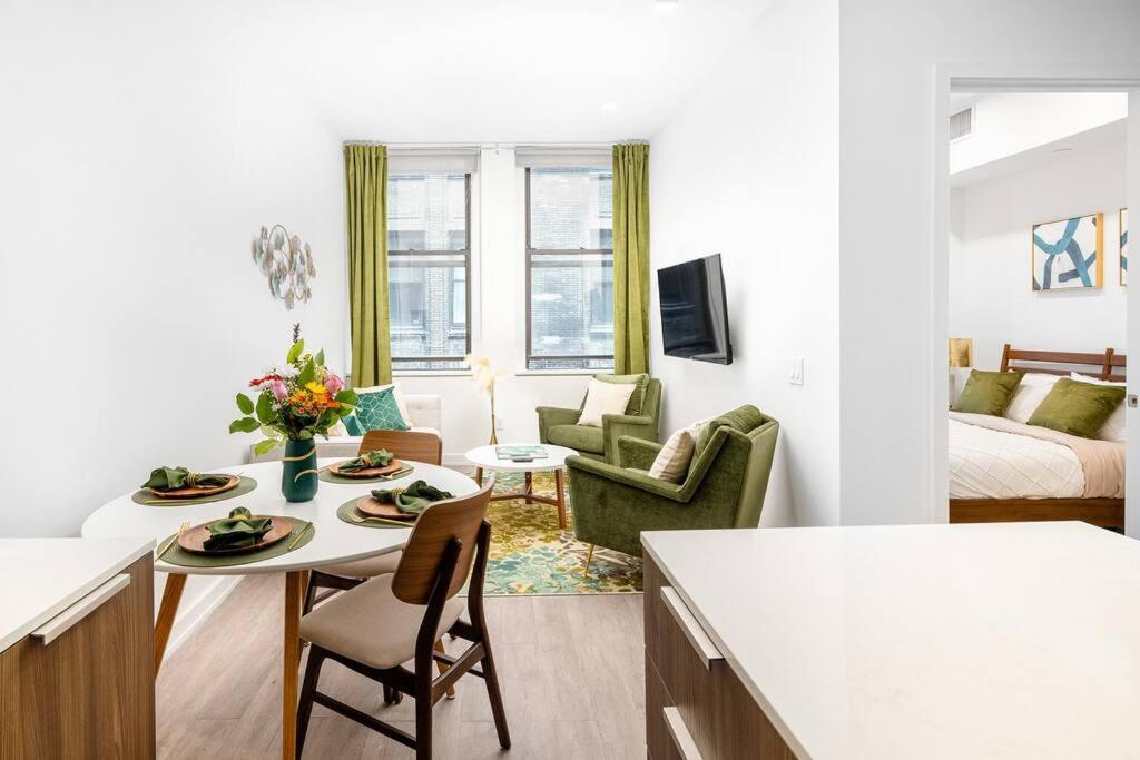 Apartment Cozy Two-bedroom In Financial District