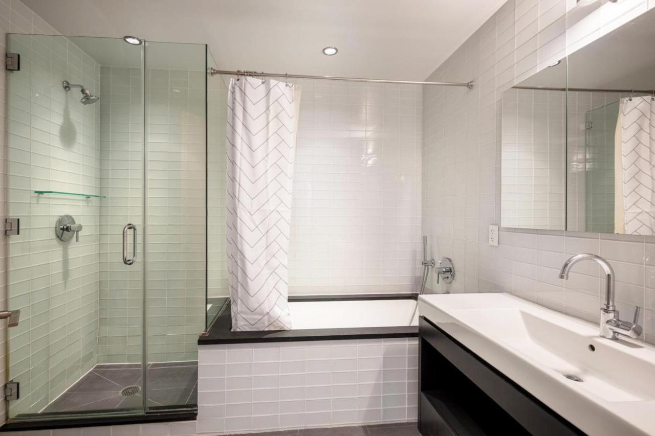 Midtown W 1br W Gym Pools Wd Doorman Nyc-359 Apartment