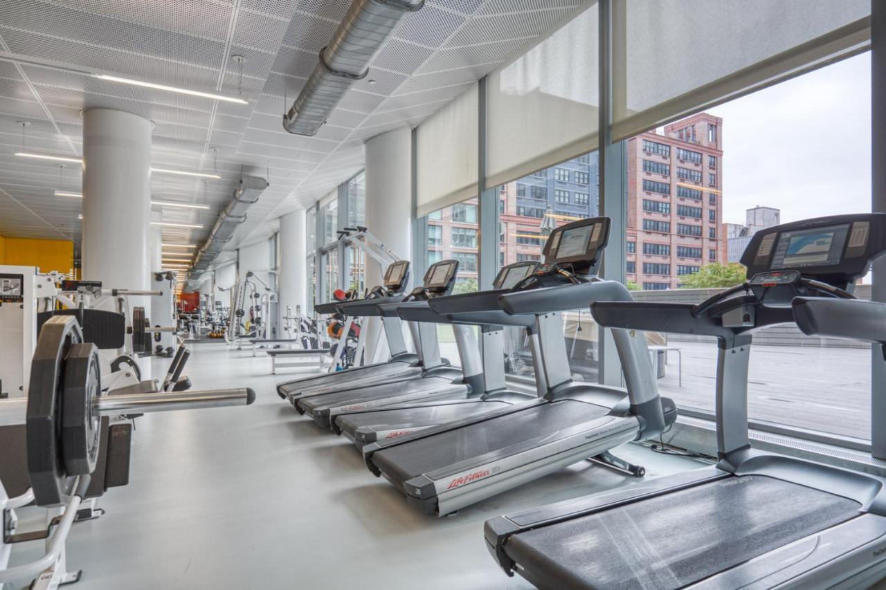 Apartment Midtown W 1br W Gym Pools Wd Doorman Nyc-359