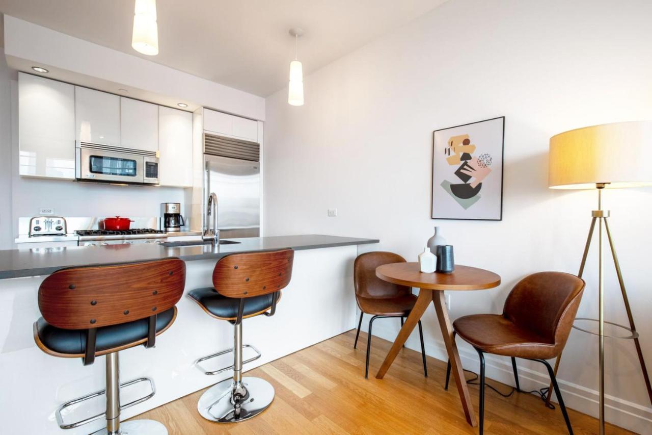 Midtown W 1br W Gym Pools Wd Doorman Nyc-359 Apartment