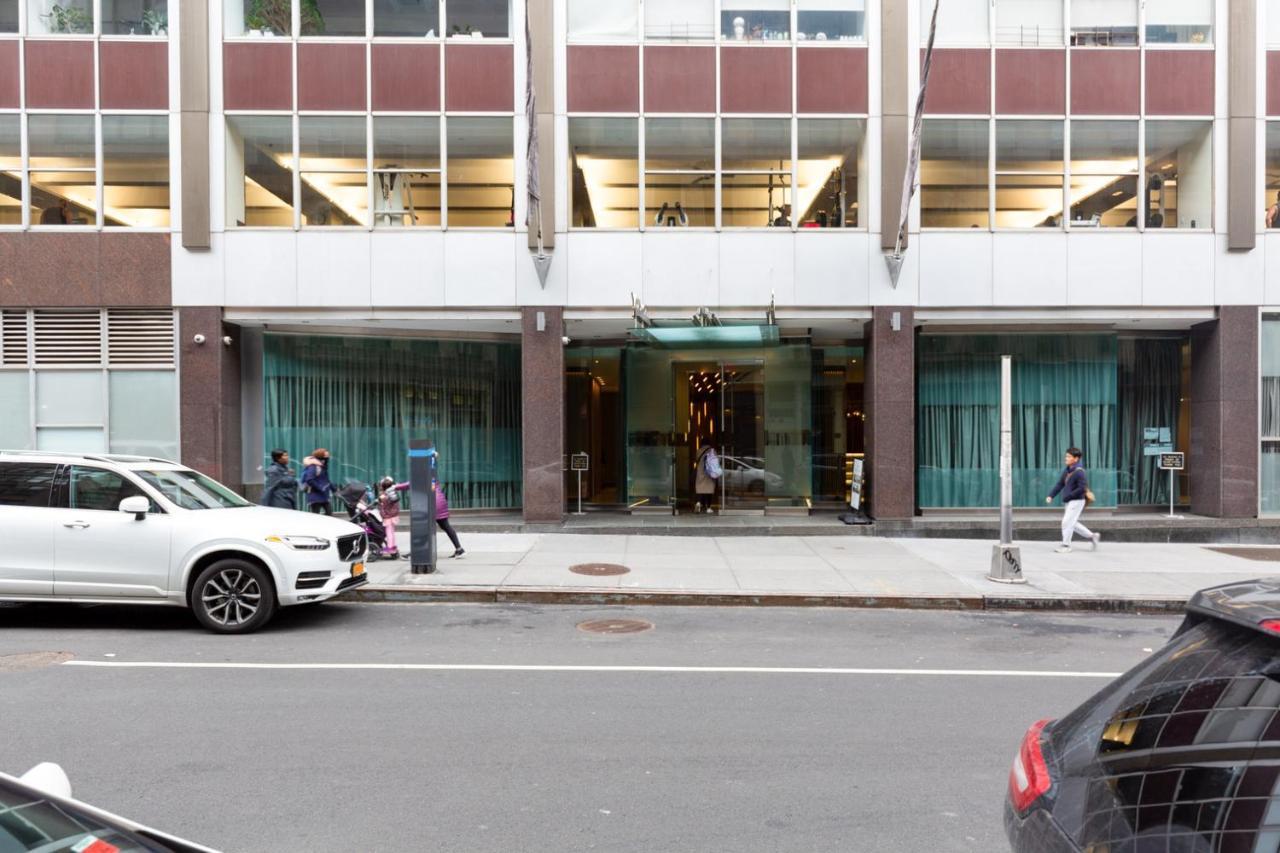 Tribeca 1br W Doorman Gym Nr Freedom Tower Nyc-446 *